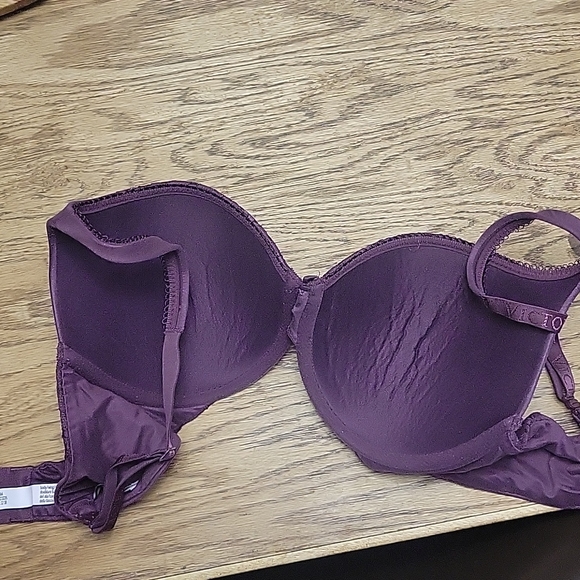 Victoria Secret Push Up Bra - Picture 3 of 3